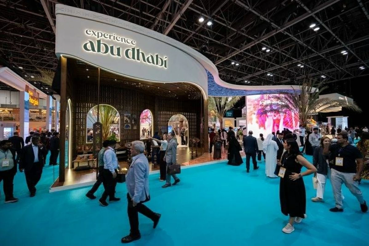 جانب من مشاركة الدائرة في المعرض