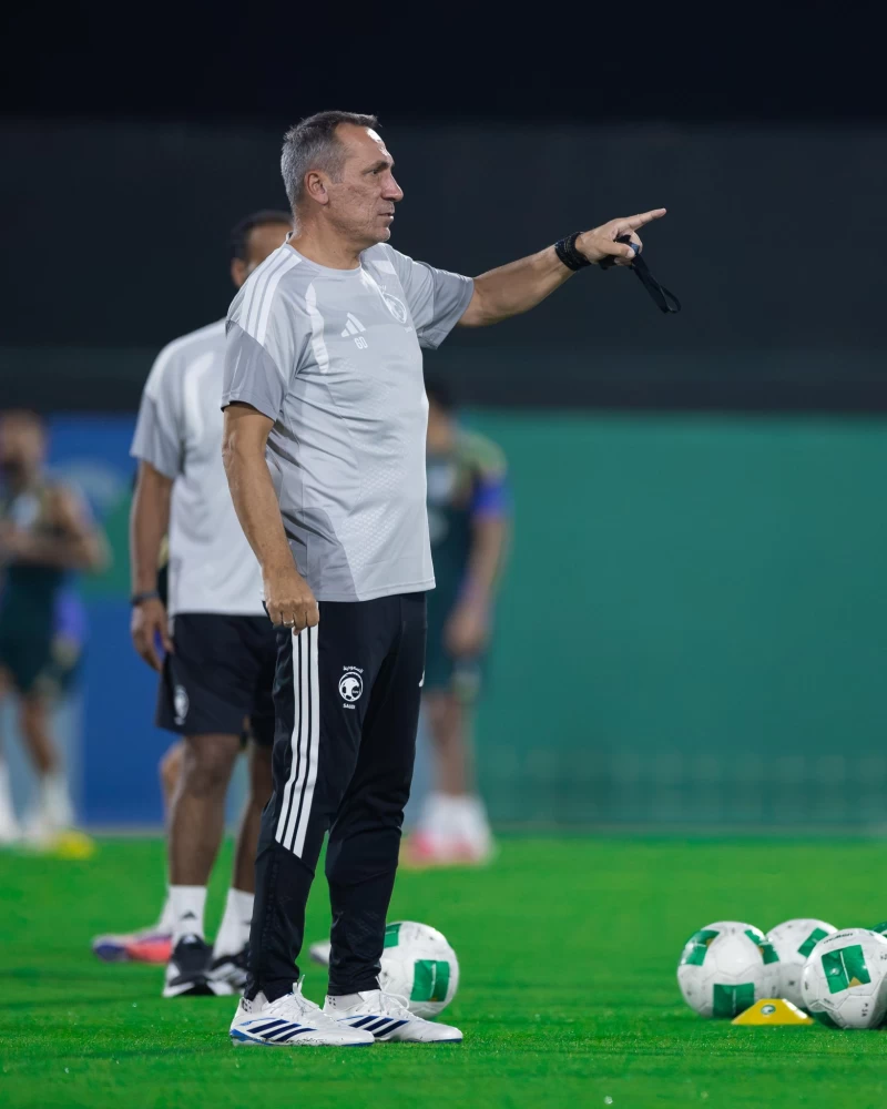 دونيس وسوزا: الفوز هدفنا في افتتاح «خليجي 27»