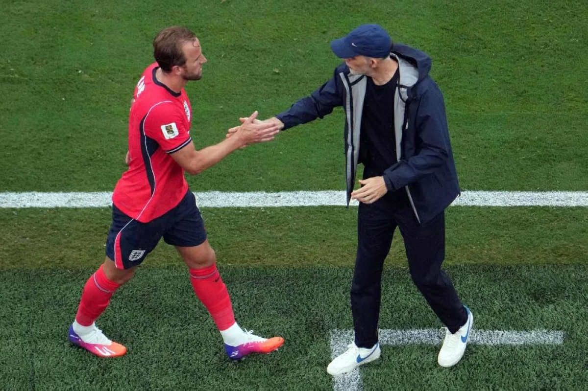 هاري كين مع مدرب إنجلترا