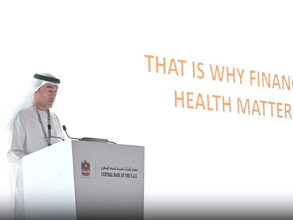 خالد بالعمى متحدثاً خلال القمة 