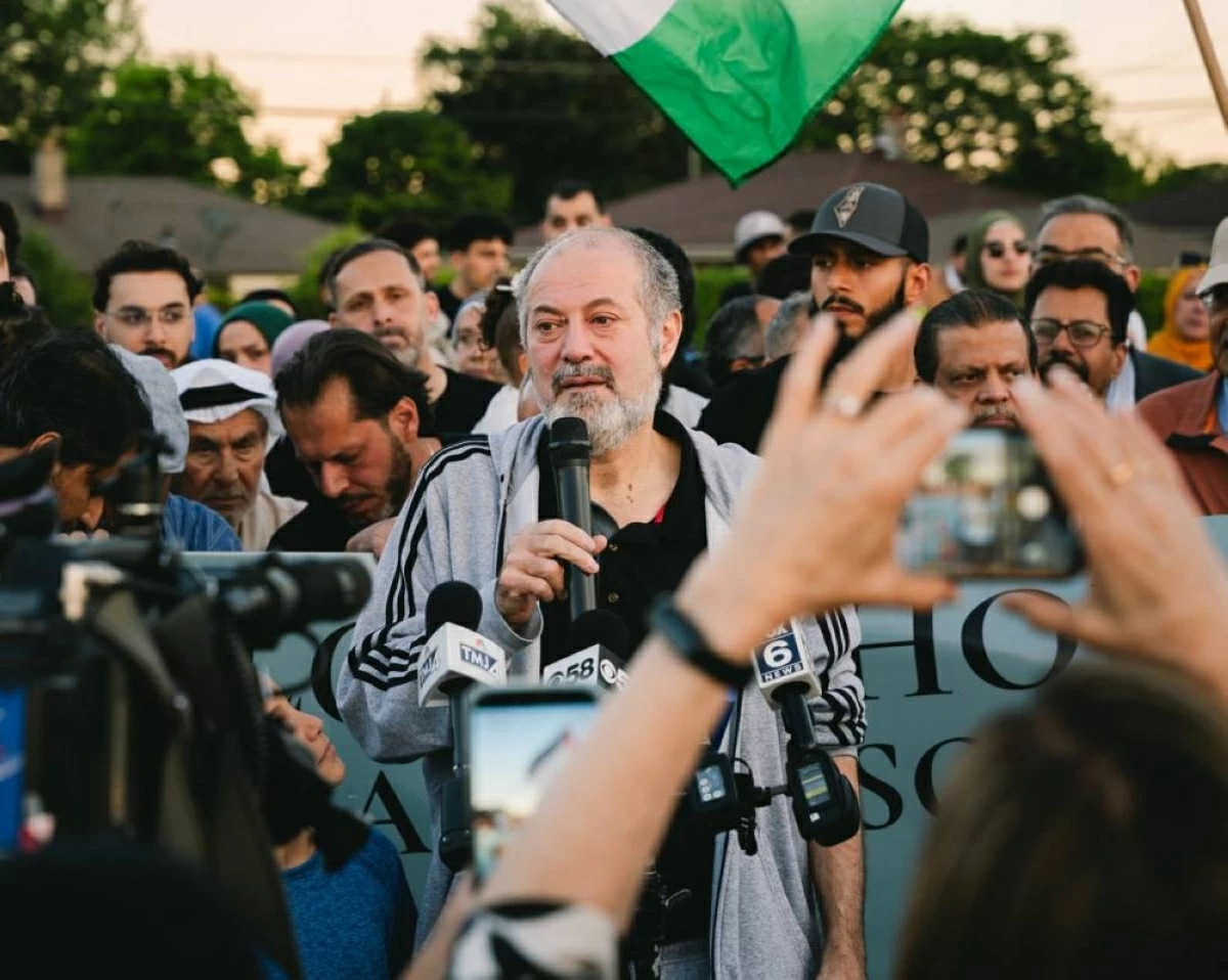 تطارده إدارة ترامب بقانون قديم.. من هو الفلسطيني صلاح صرصور؟