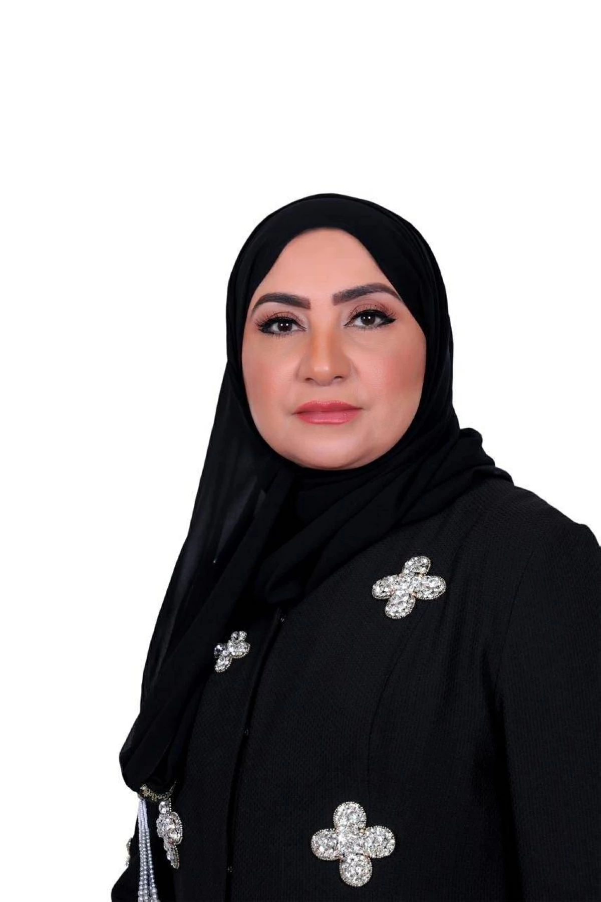 مريم الرميثي: رموز للعطاء والخبرة في المجتمع