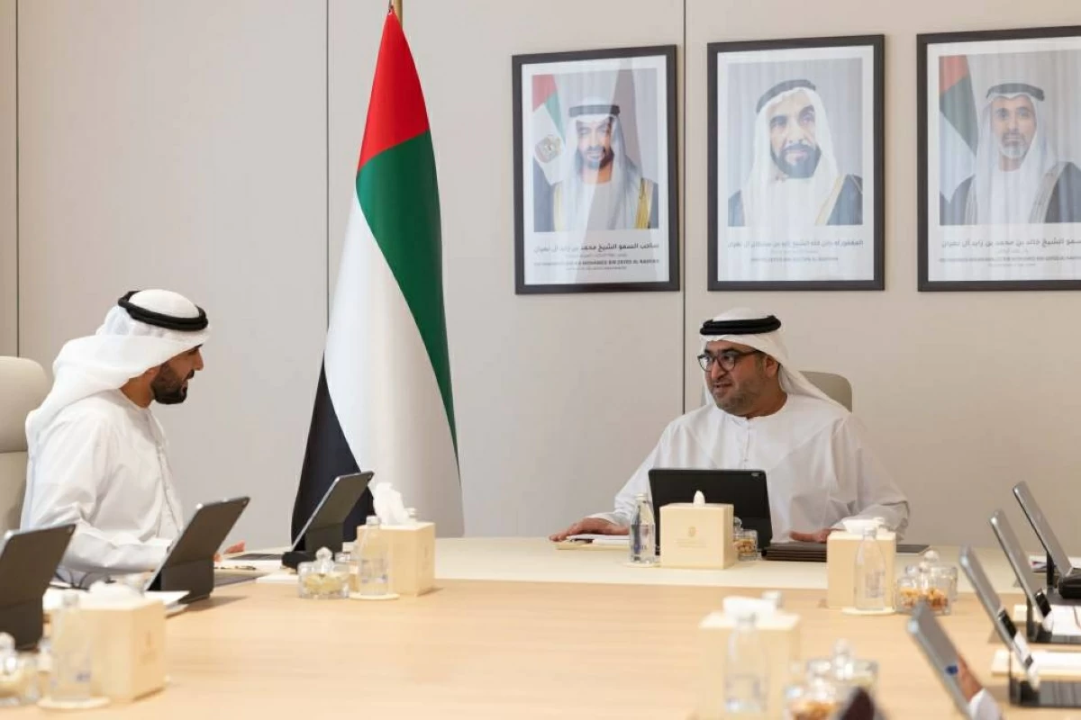 محمد بن حمدان يطلع على مستجدات التحول الزراعي في العين