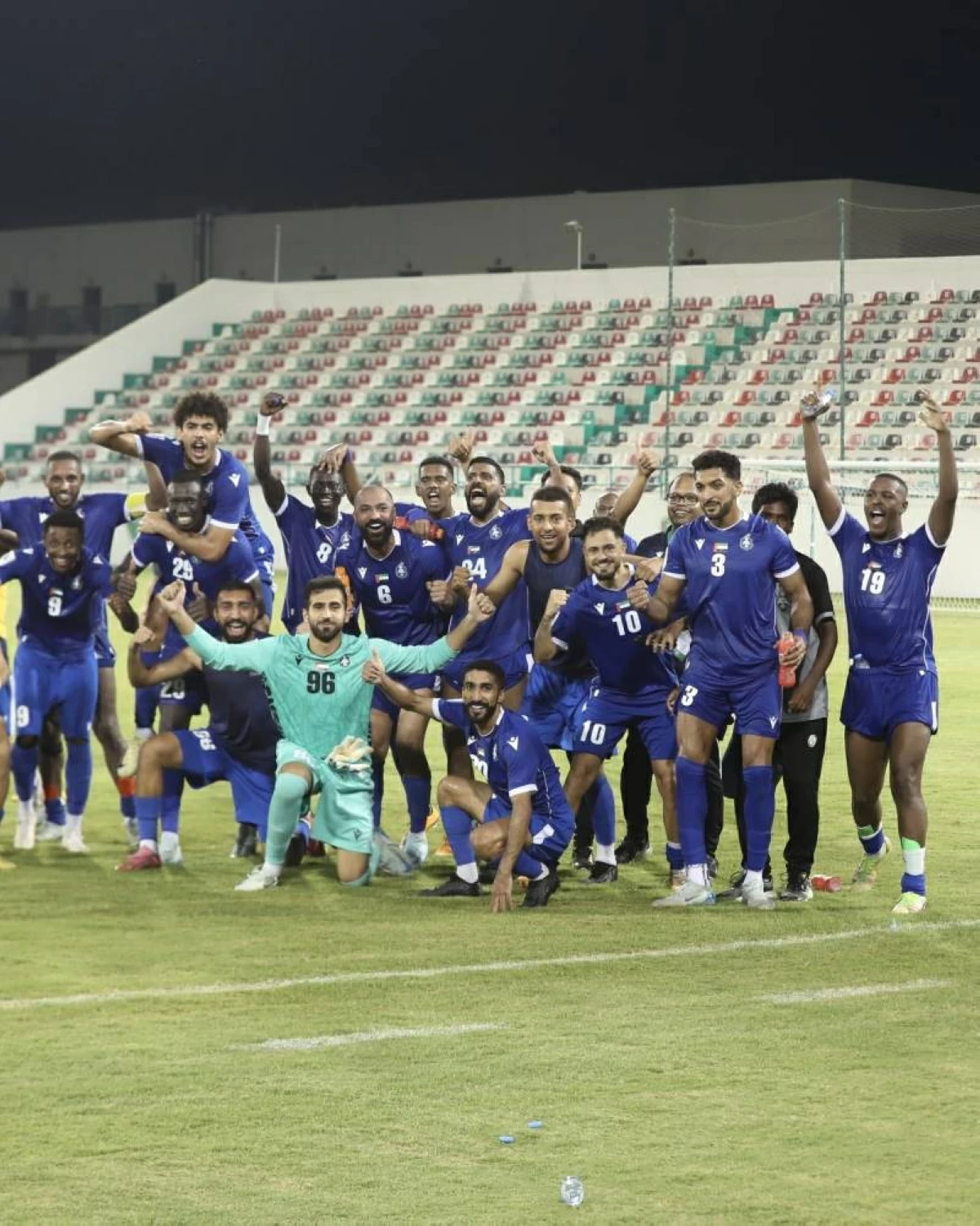 فرحة لاعبي العربي