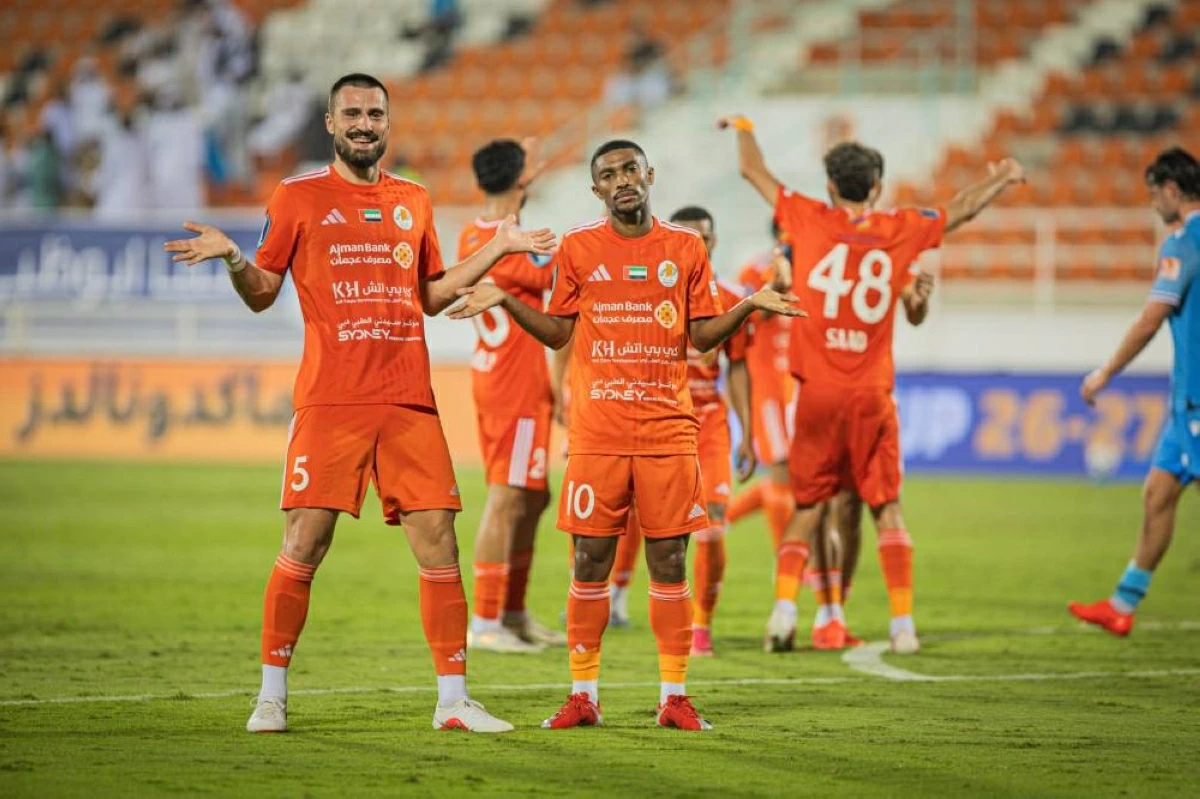 فرحة لاعبي عجمان