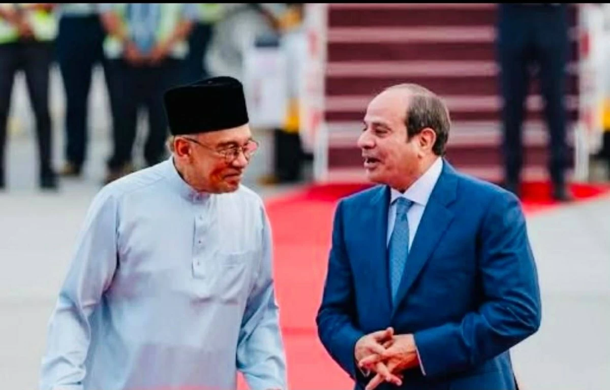 مفاجآت في قائمة الأغاني التي اختارها رئيس وزراء ماليزيا للسيسي