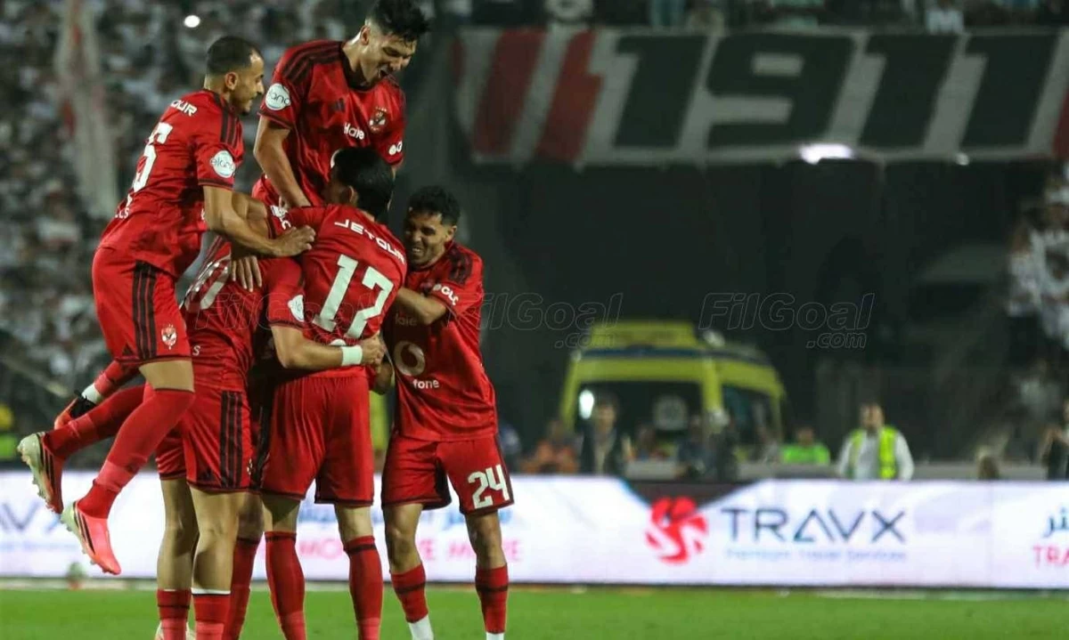 الصورة الرئيسية لمقال: ترتيب الدوري المصري بعد فوز الأهلي على الزمالك بثنائية