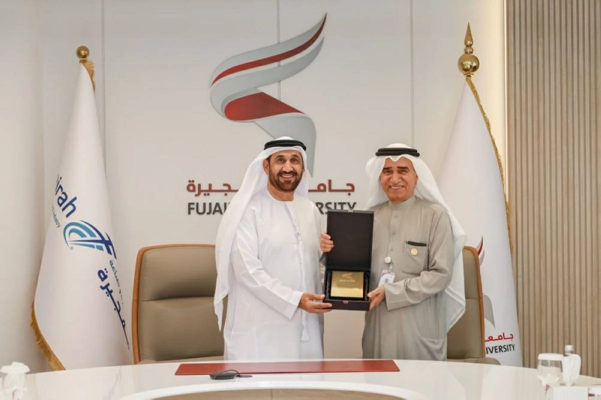 محمد اليماحي وسليمان الجاسم يوقعان الاتفاقية