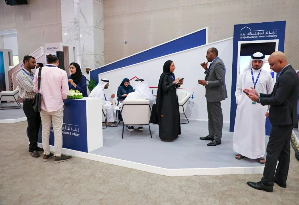 خلال مشاركة غرفة تجارة وصناعة الشارقة في المنتدى
