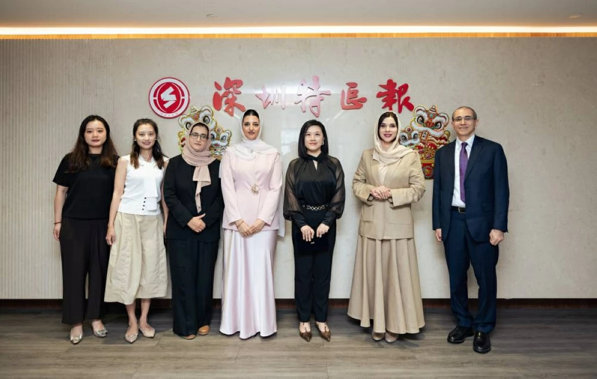 المكتب الإعلامي لحكومة دبي يبحث التعاون مع «شينزن الإخبارية» الصينية