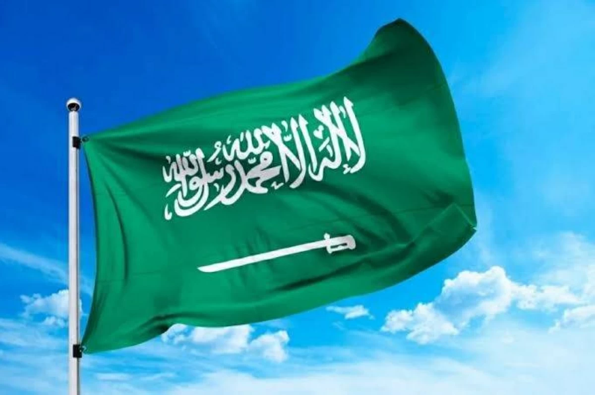 السعودية تعترض 3 مسيّرات وصواريخ استهدفت مناطق مختلفة