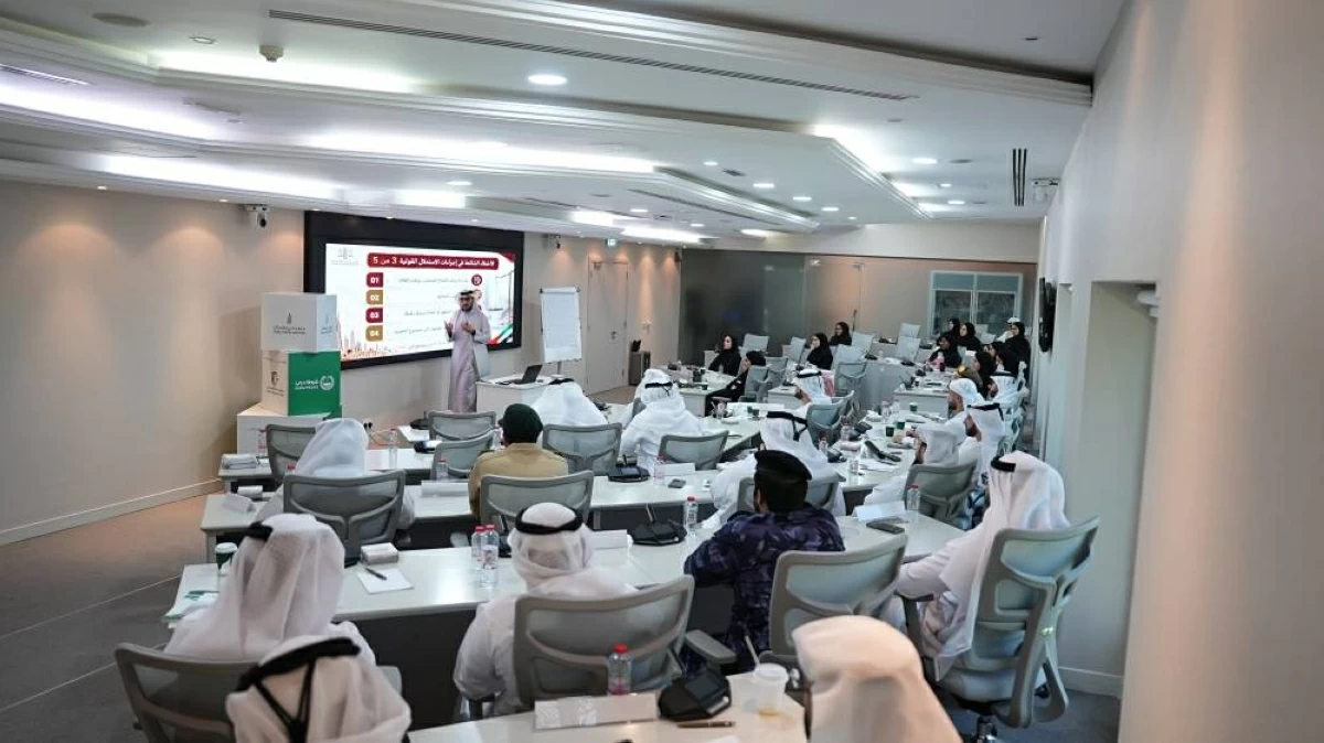 شرطة دبي تناقش معرفة مؤشرات الاتجار بالبشر