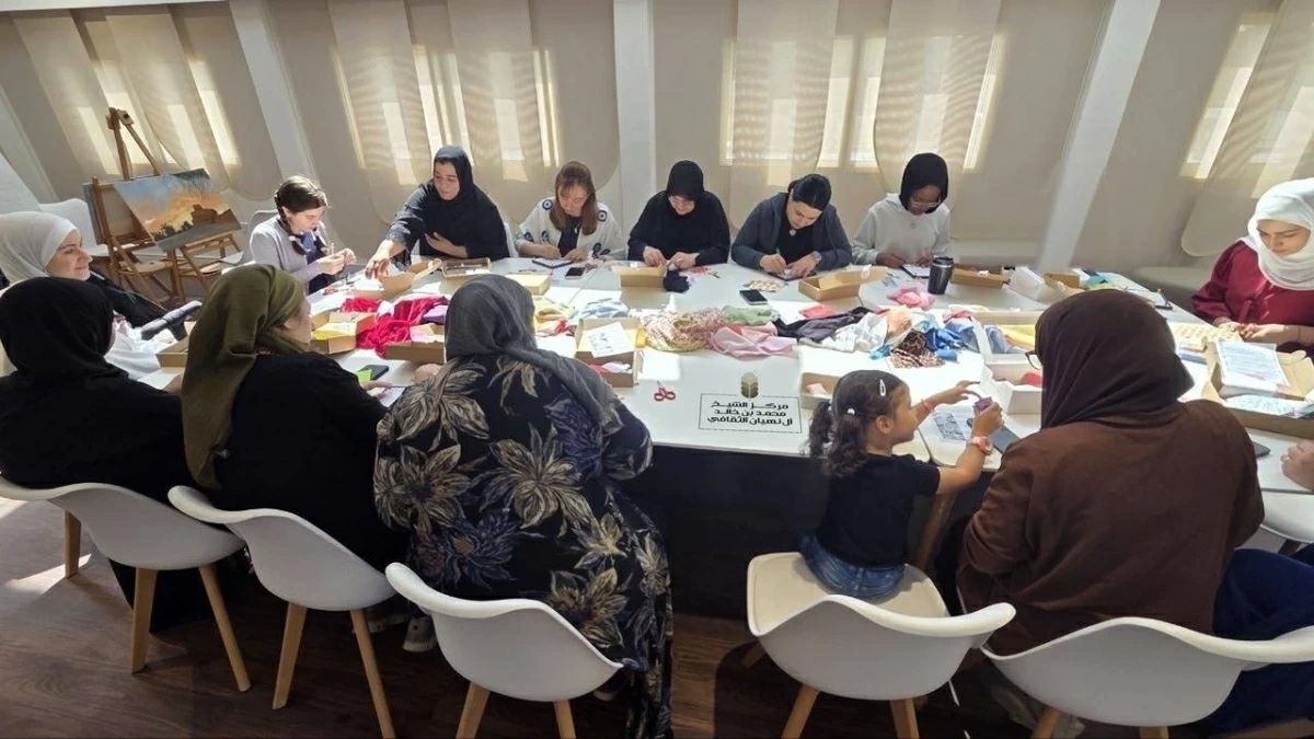 «ريشة وفنان» تجمع الأطفال والأمهات بالعين في 7 ورش إبداعية