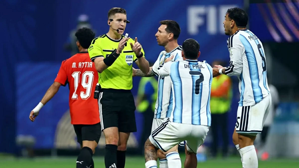 هدف مصر الملغى أمام الأرجنتين يتكرر في شباك برشلونة