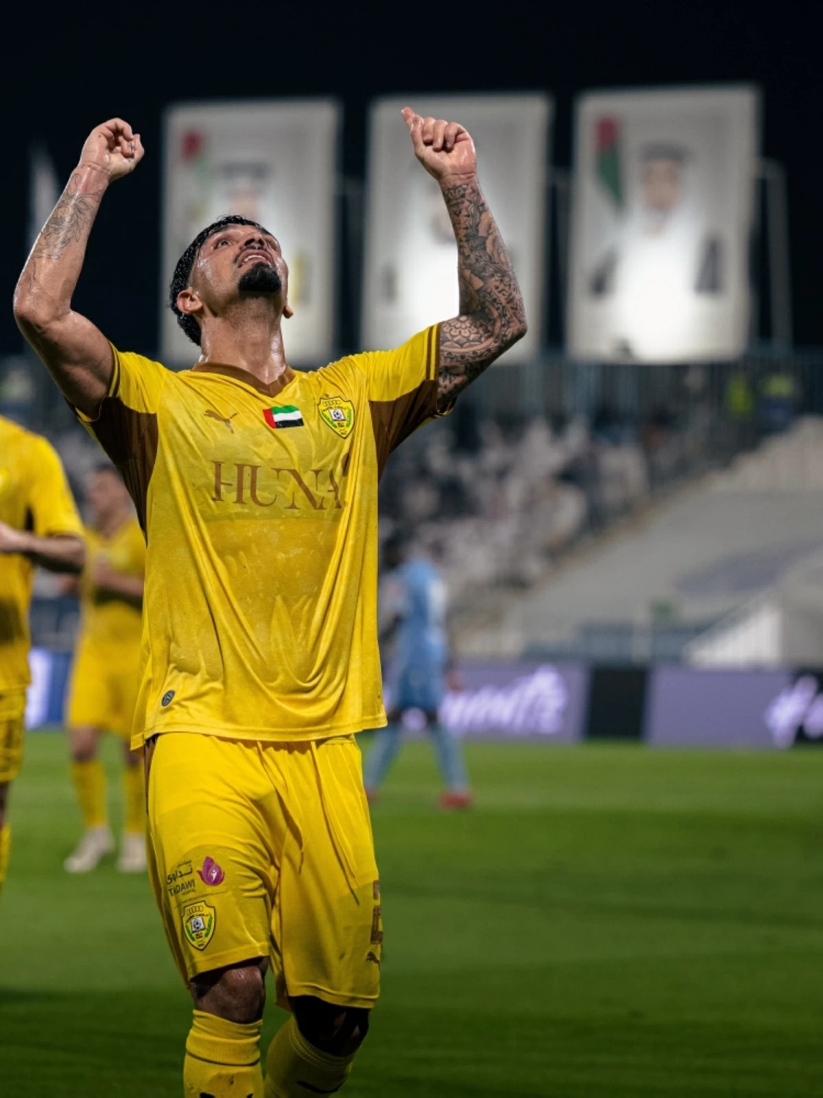 كاميرون بويرتاس يحتفل بأول هدف له مع الوصل
