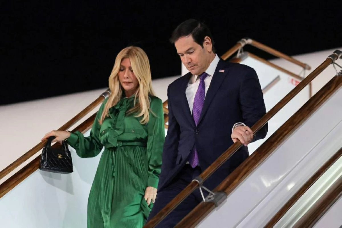 وصل روبيو وزوجته جانيت إلى سمرقند