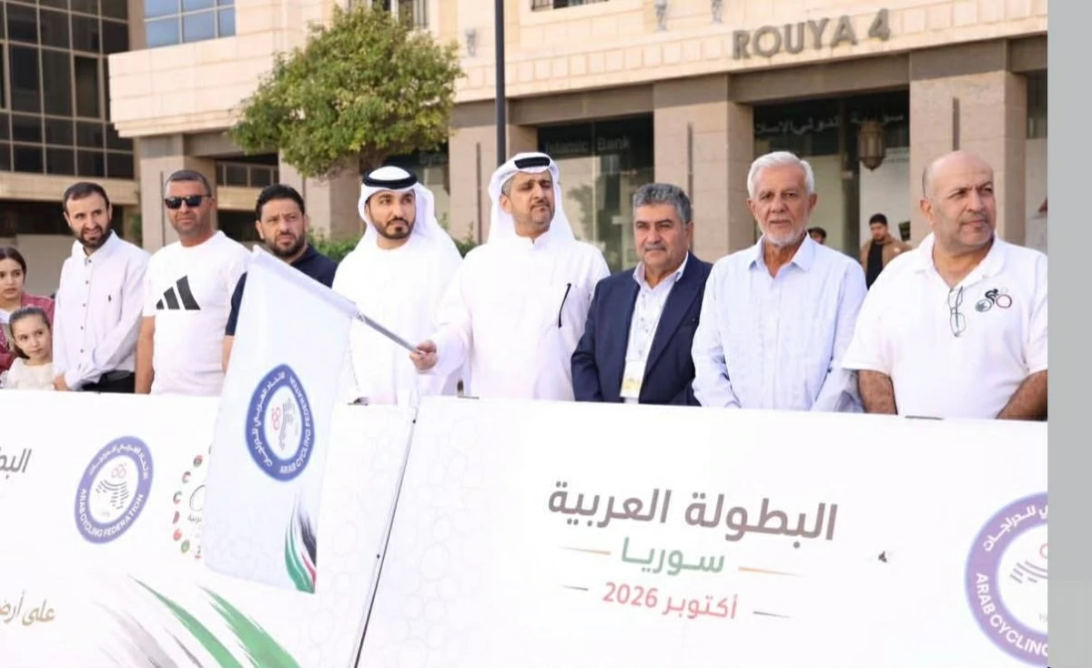 ياسر الدوخي وأعضاء اللجنة المنظمة للبطولة  