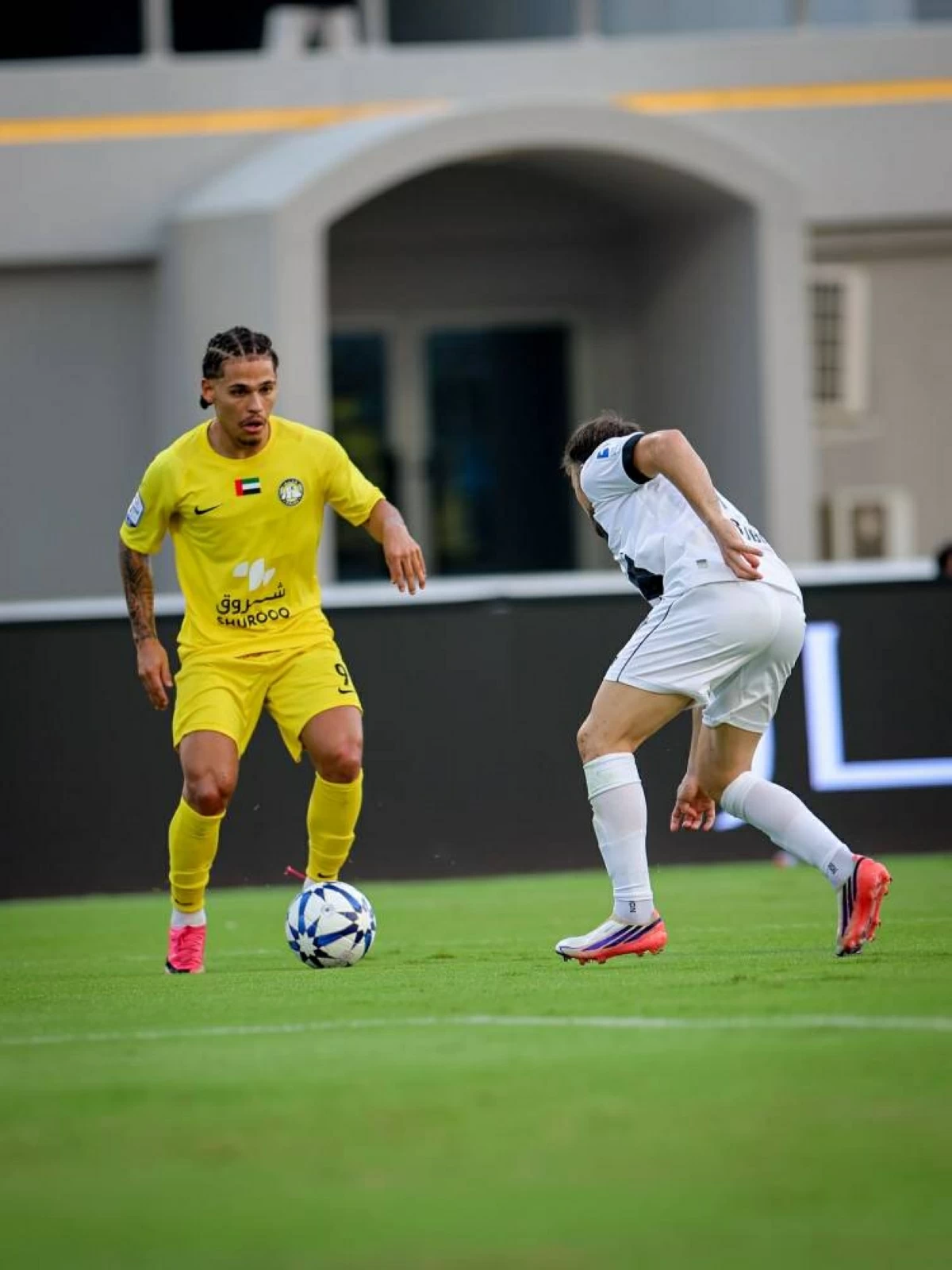 من مباراة كلباء والجزيرة