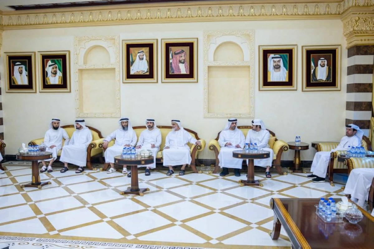 حمدان بن محمد يعزي في وفاة خليفة بن ظاعن