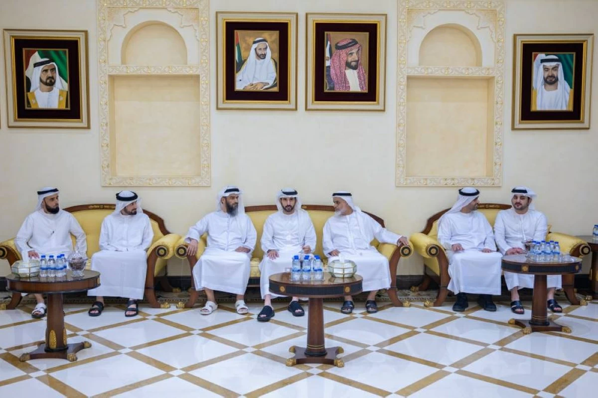 حمدان بن محمد يعزي في وفاة خليفة بن ظاعن