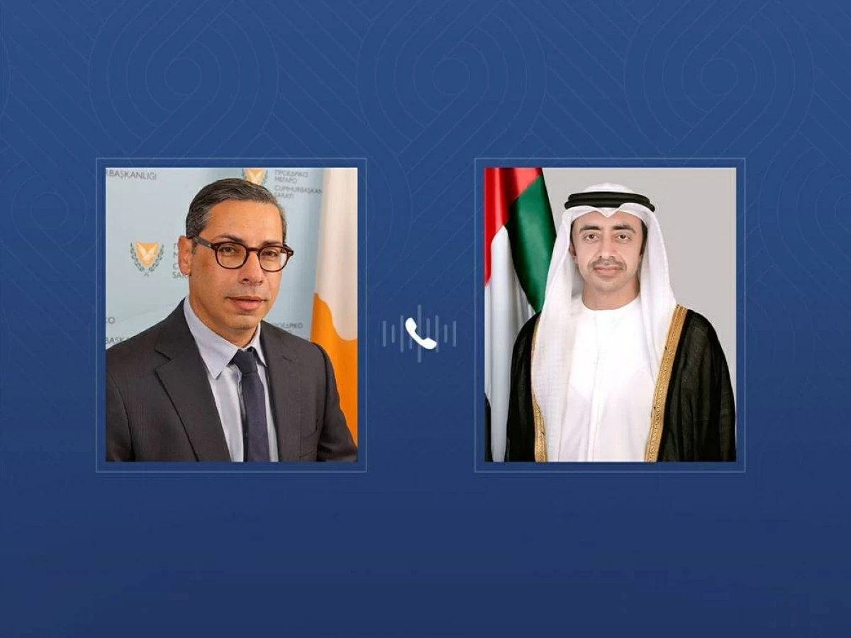 عبدالله بن زايد ووزير خارجية قبرص يبحثان هاتفياً المستجدات الإقليمية