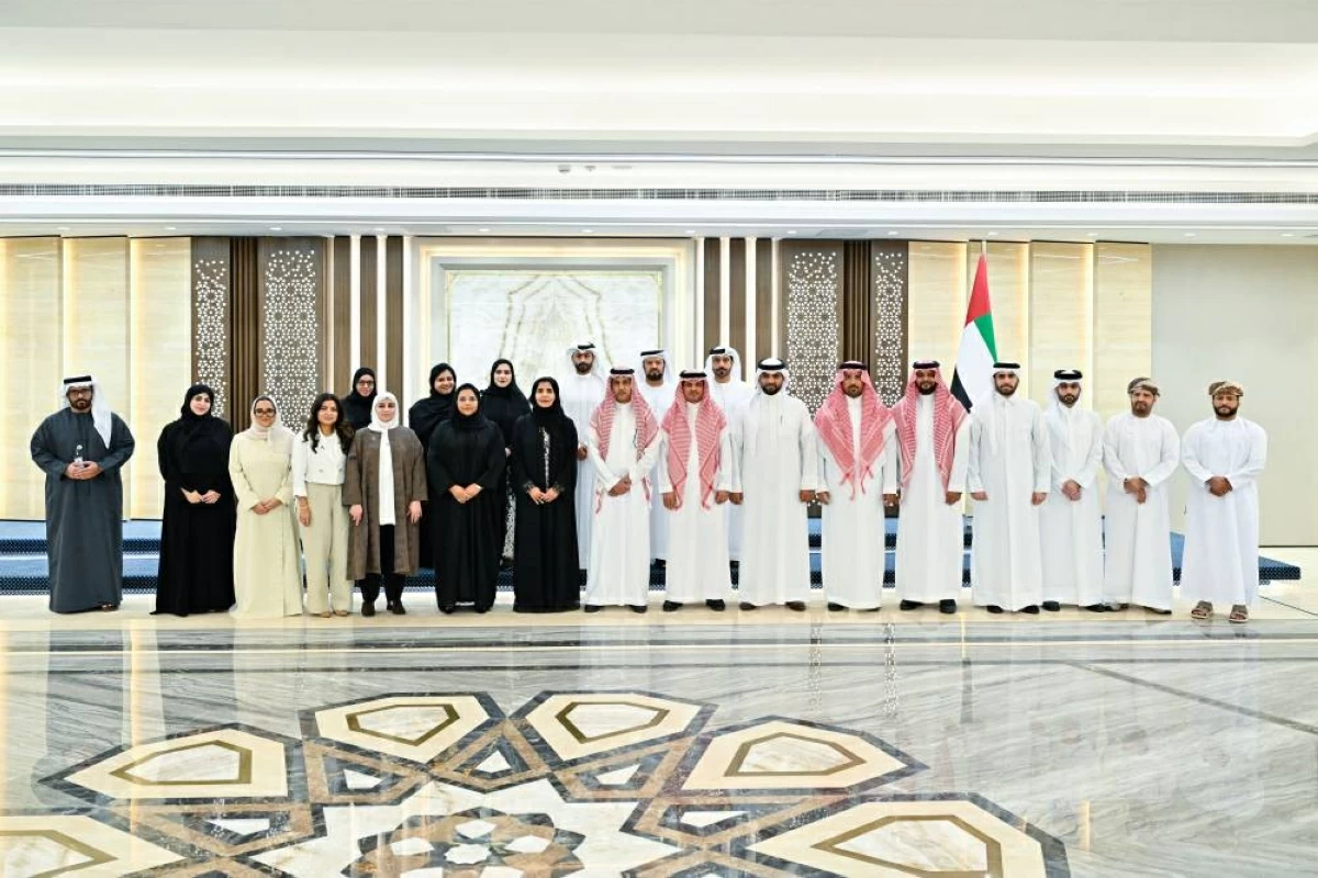 أمانة «الوطني» تنظم برنامجاً لموظفي المجالس الخليجية