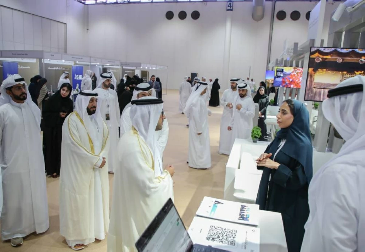 فاهم بن سلطان يفتتح «إثراء» للتوظيف