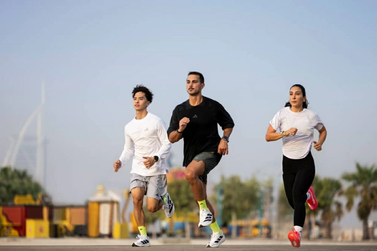 إكس دبي تطلق «هايبرد إكس» للياقة البدنية على شاطئ كايت بيتش