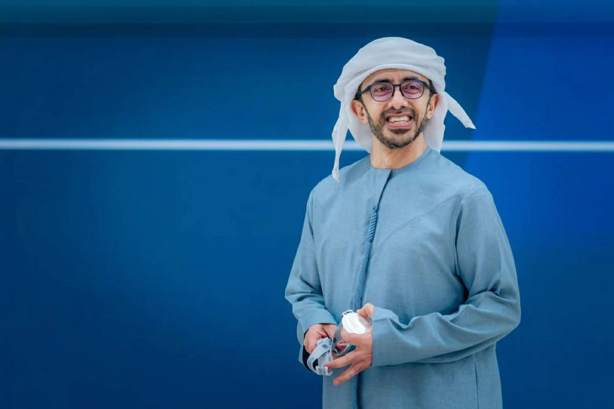 عبدالله بن زايد: الإمارات تمضي بعزم في توطيد شراكاتها الاستراتيجية