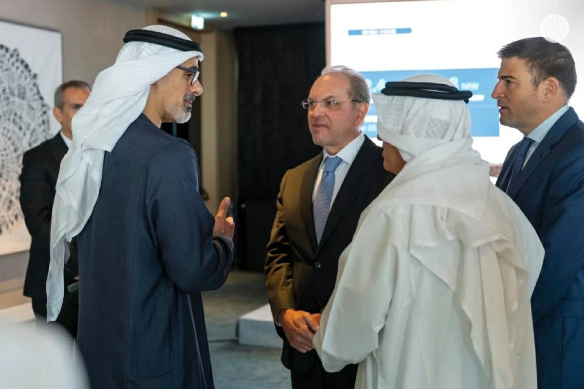 خالد بن محمد بن زايد: الاستثمارات الاستراتيجية تعزز الشراكة بين الإمارات واليونان