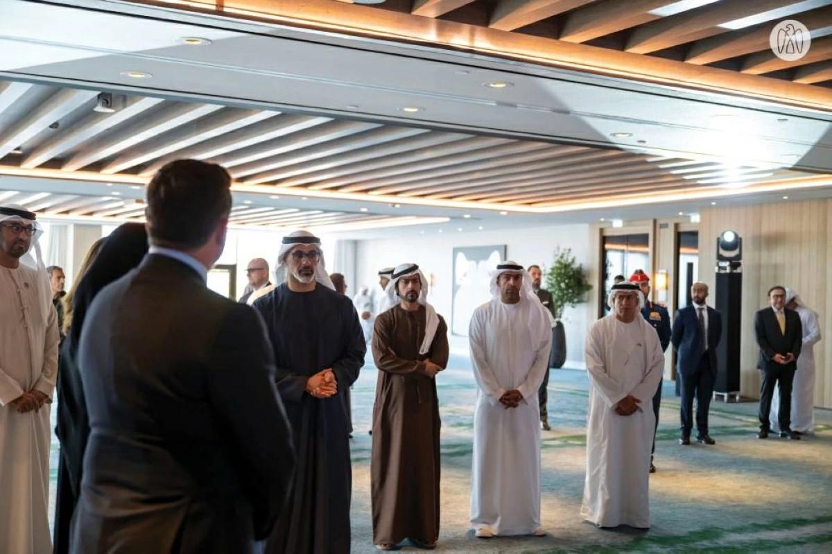 خالد بن محمد بن زايد: الاستثمارات الاستراتيجية تعزز الشراكة بين الإمارات واليونان