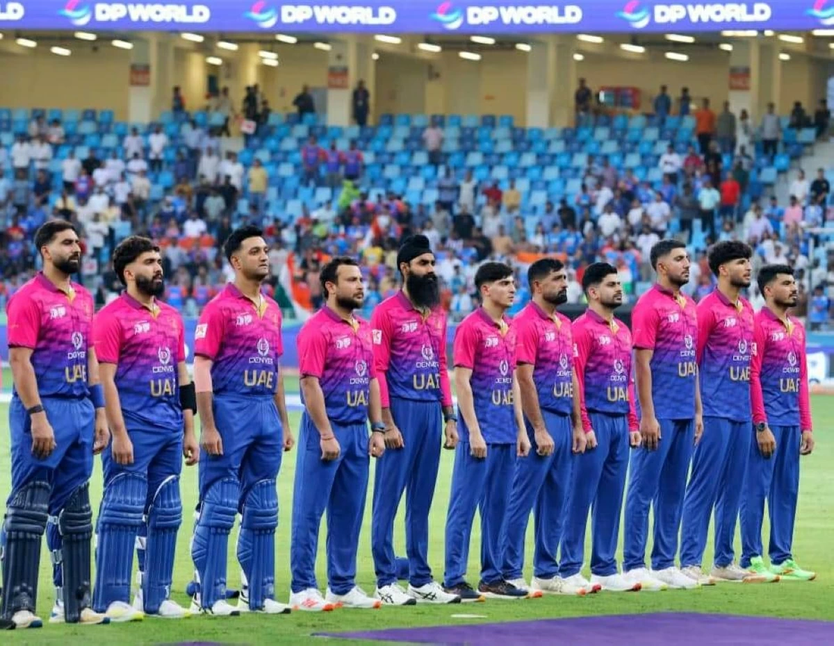 لقطة جماعية للاعبي منتخب الإمارات للكريكيت