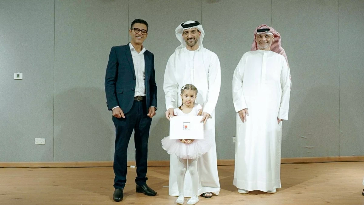 سلطان بن أحمد يشهد عروض مواهب «ربع قرن» الموسيقية