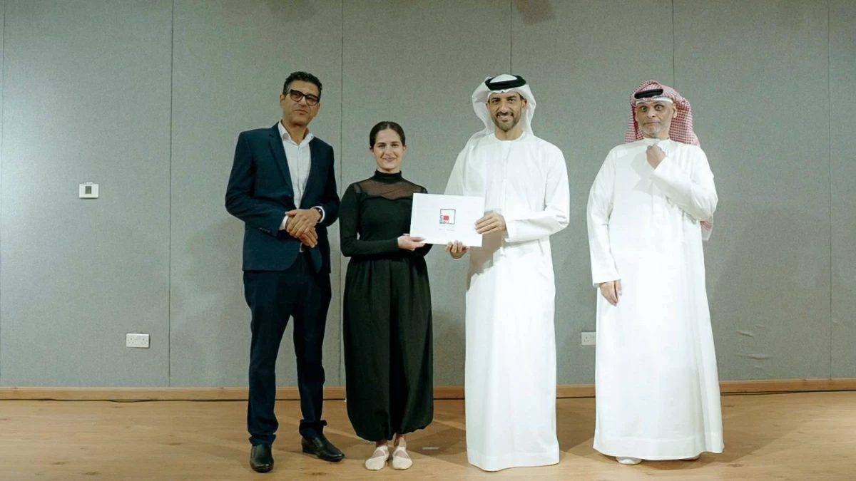 سلطان بن أحمد يشهد عروض مواهب «ربع قرن» الموسيقية
