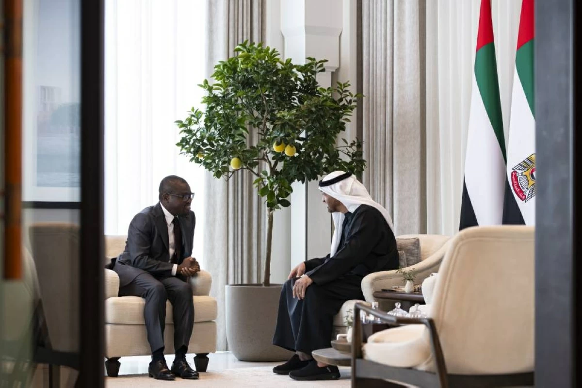 محمد بن زايد ورئيس بنين: حريصون على تعزيز العلاقات واستثمار فرص التعاون
