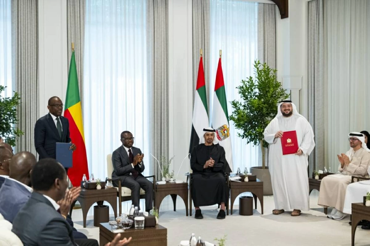 محمد بن زايد: الإمارات تعزّز تعاونها التنموي مع دول القارة الإفريقية