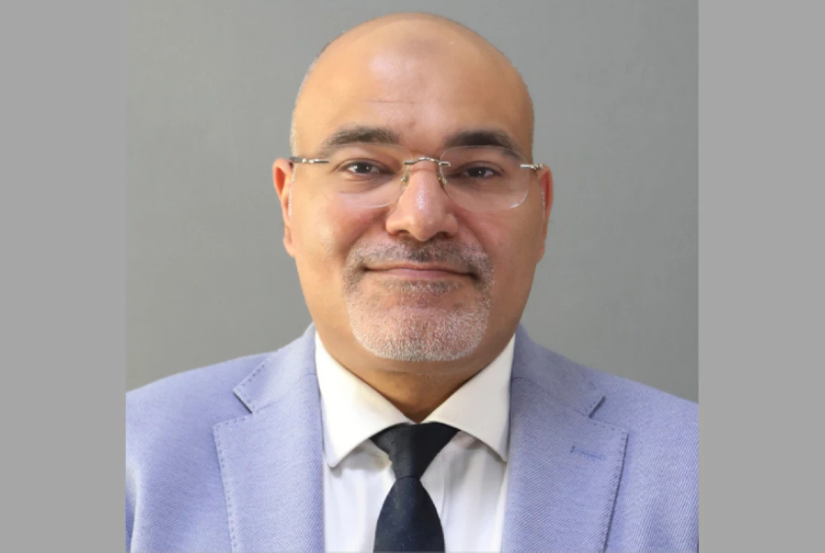  د. أحمد عبيد، استشاري طب الأعصاب في مستشفى أن أم سي رويال الشارقة