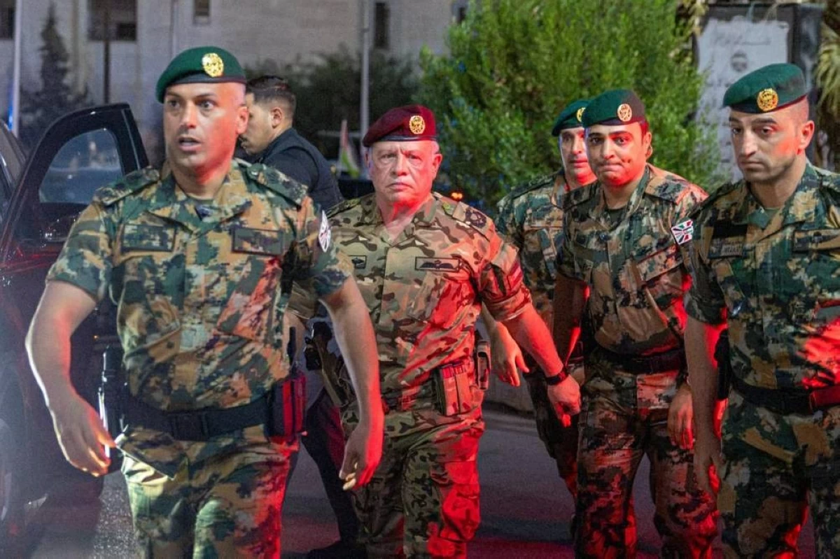 ملك الأردن: لاحقنا الإرهابيين حتى جحورهم ولن يفلتوا من العقاب