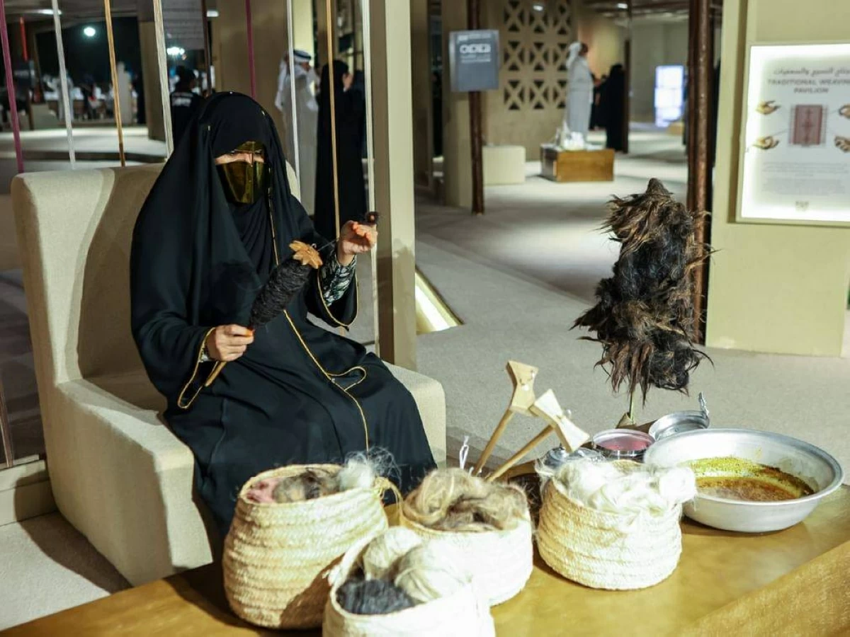 مهرجان الحرف والصناعات التقليدية في العين ملتقى حراس الموروث