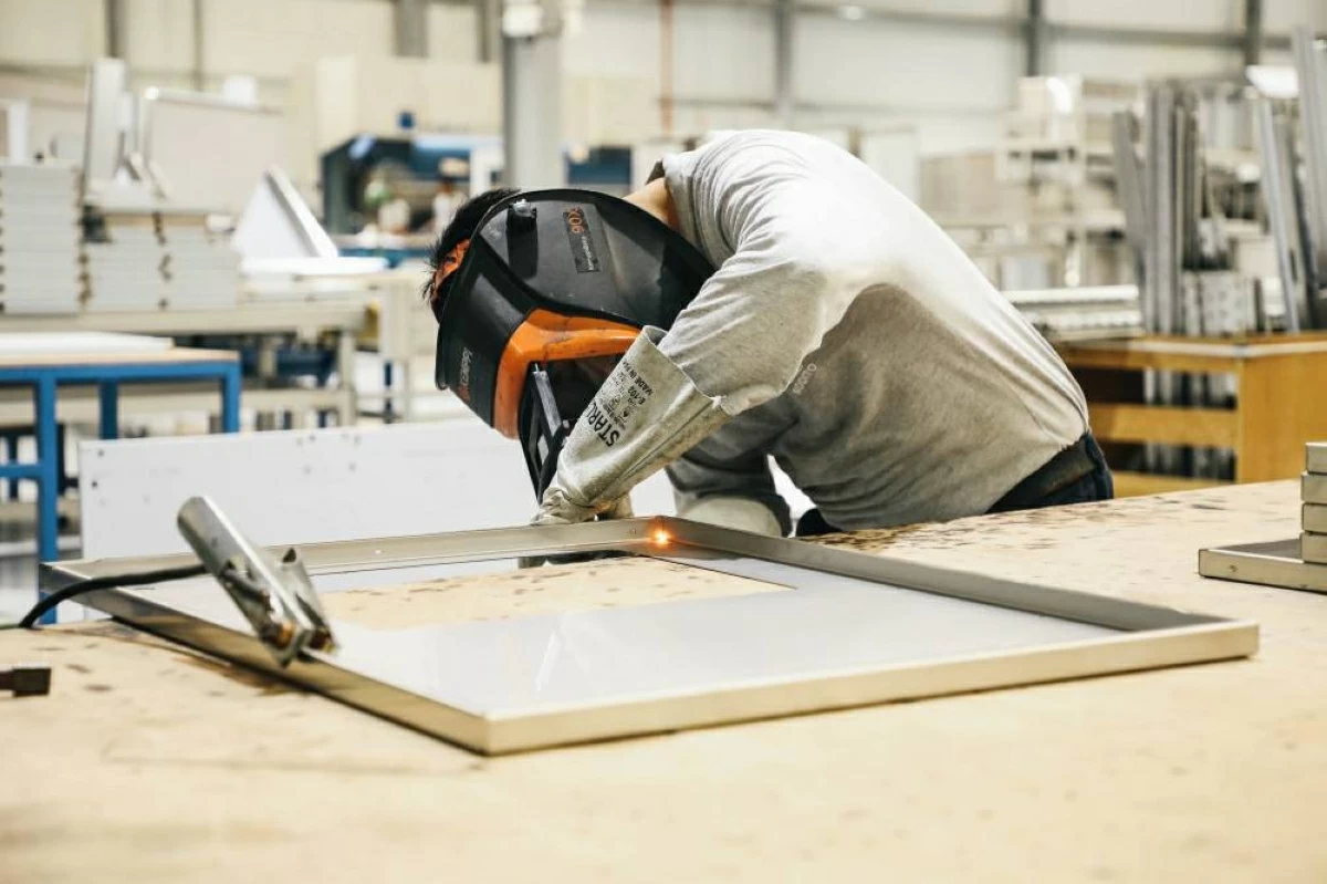 الصناعة.. محور استراتيجي يسهم بـ27 % من الناتج المحلي