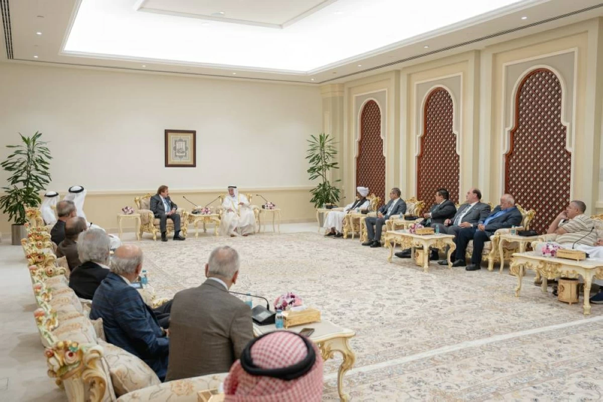 حاكم الشارقة يجدد الثقة في مجلس أمناء الهيئة العربية للمسرح