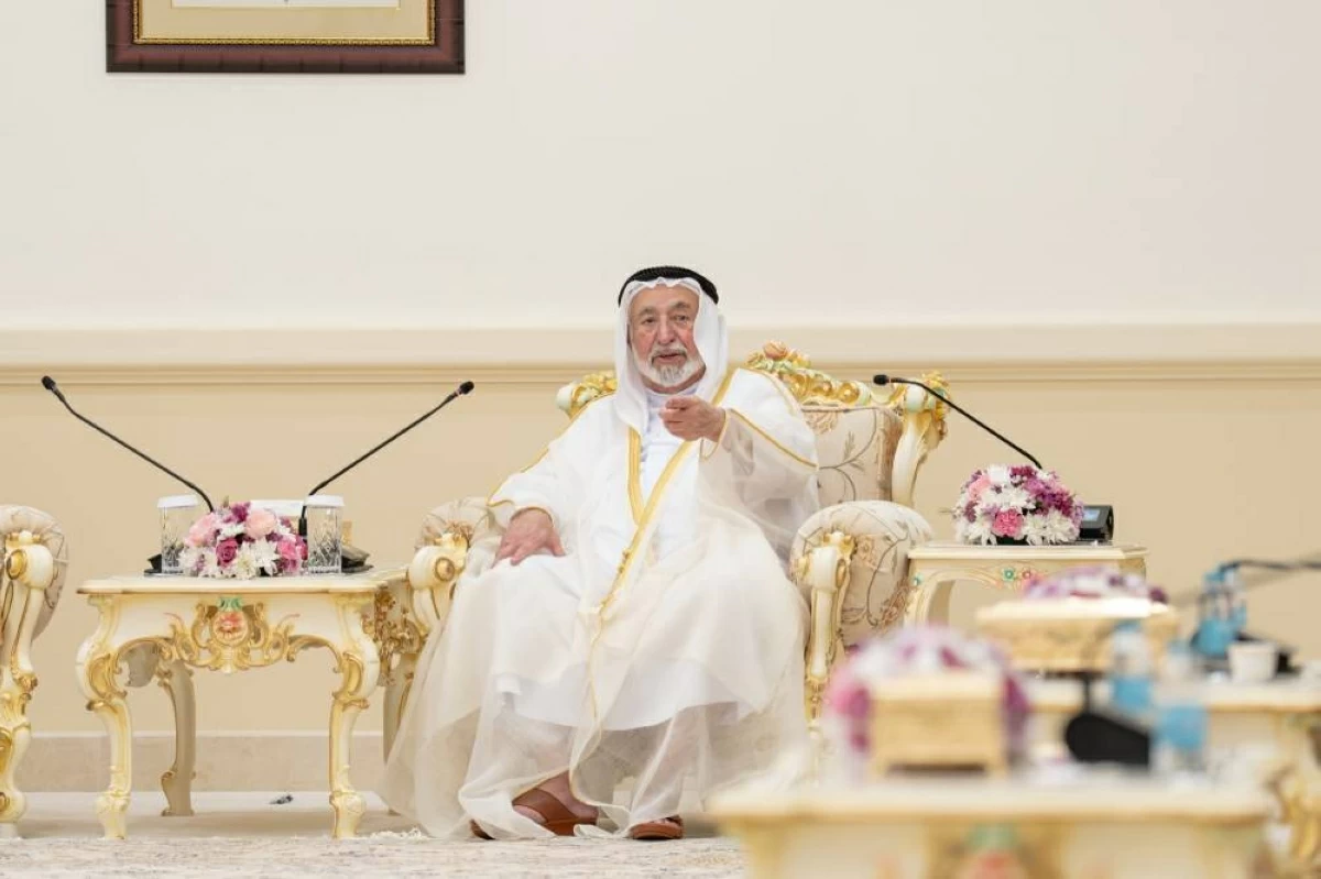 حاكم الشارقة يجدد الثقة في مجلس أمناء الهيئة العربية للمسرح