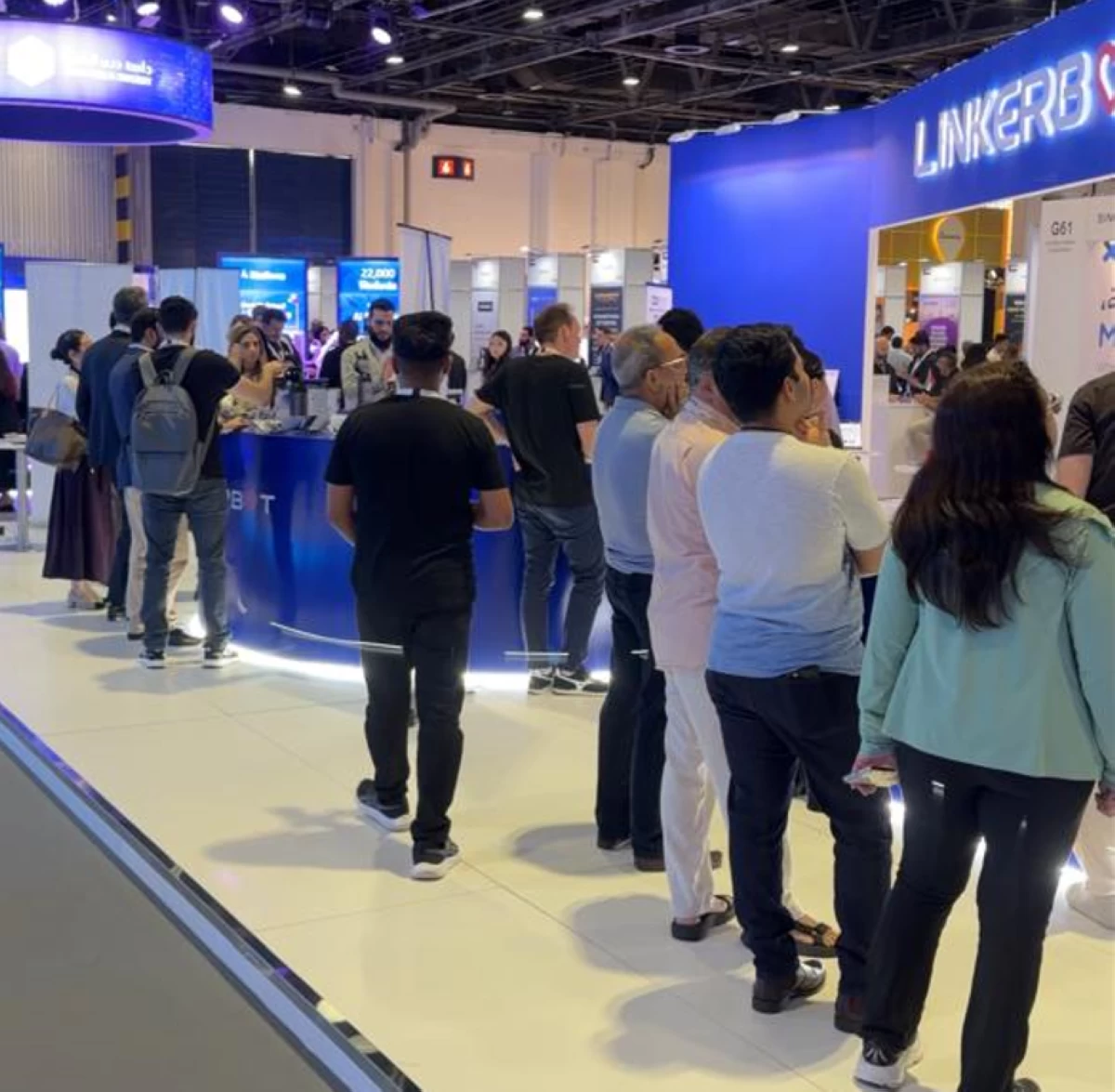«دبي للذكاء الاصطناعي» يستعرض تقنيات المستقبل في قطاعات متعددة