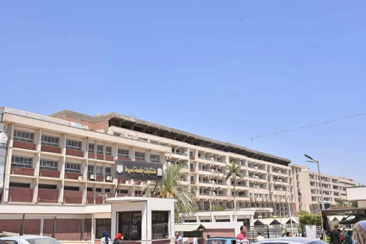جراحة ميكروسكوبية تعيد 4 أصابع مبتورة ليد مريضة مصرية