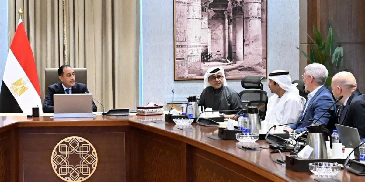 مدبولي: «رأس الحكمة» نموذج للشراكة الاستثمارية بين الإمارات ومصر