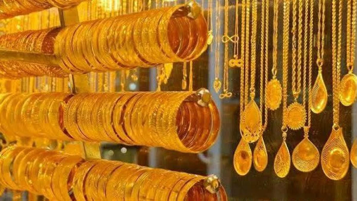 اختفاء ذهب وأموال.. القصة الكاملة للغز حريق محل مجوهرات في #مصر 