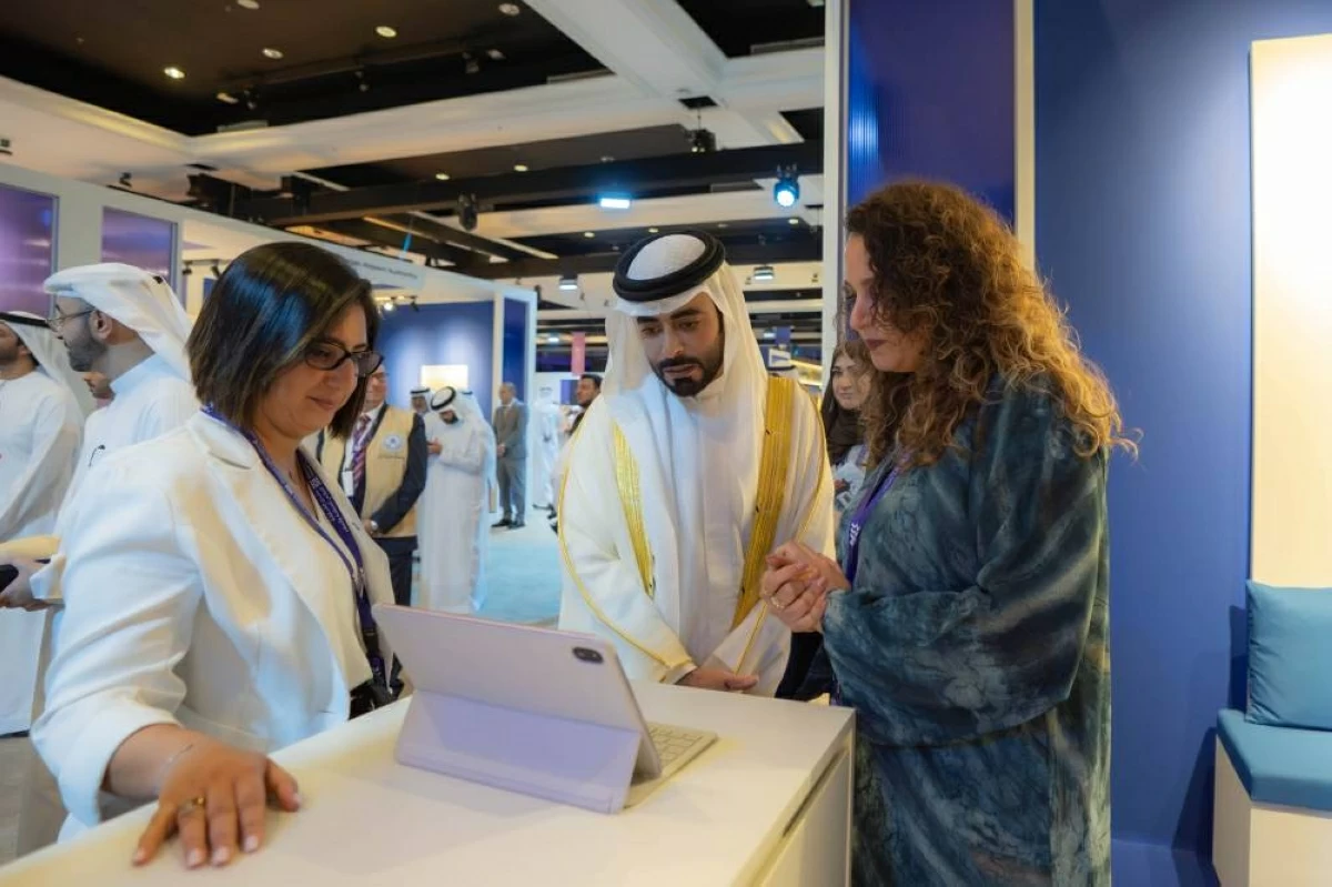 منتدى الشارقة للسياحة يستعرض مسيرة الإمارة التطويرية