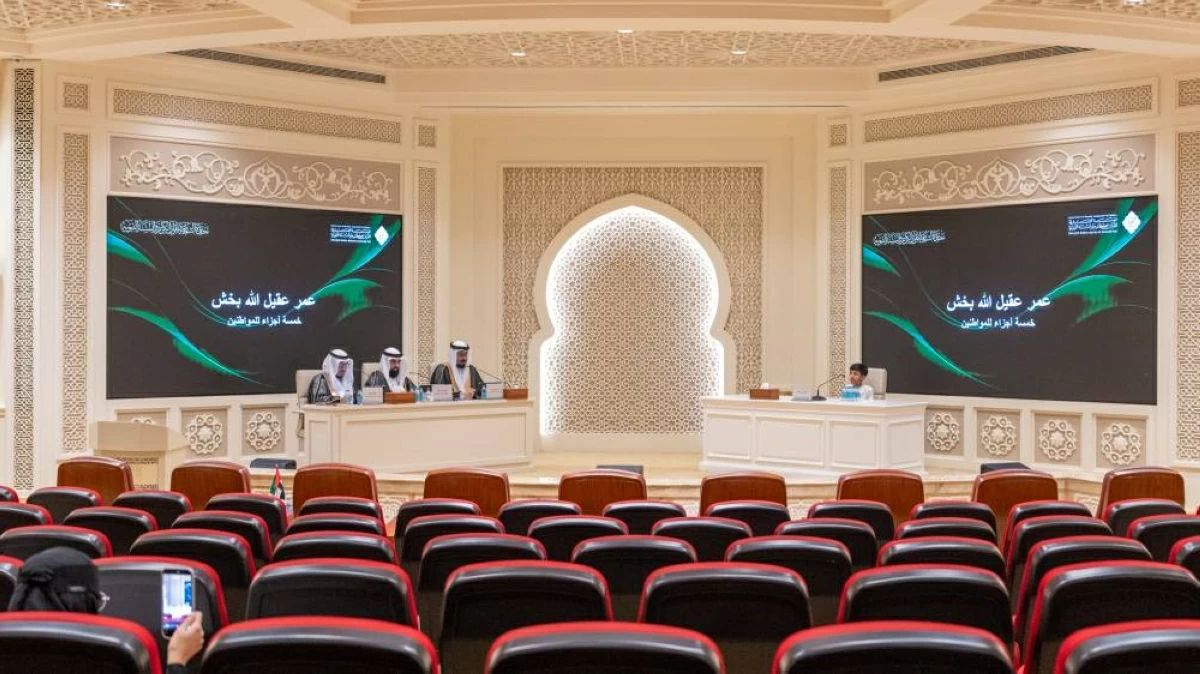 389 متسابقاً ومتسابقة يخوضون تصفيات جائزة الشارقة للقرآن