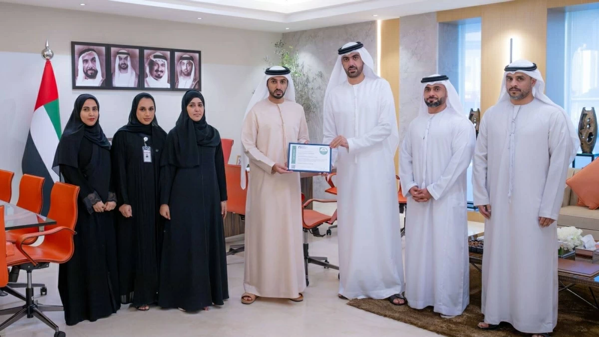 راشد بن حميد: توفير بيئة عمرانية أكثر أماناً واستدامة