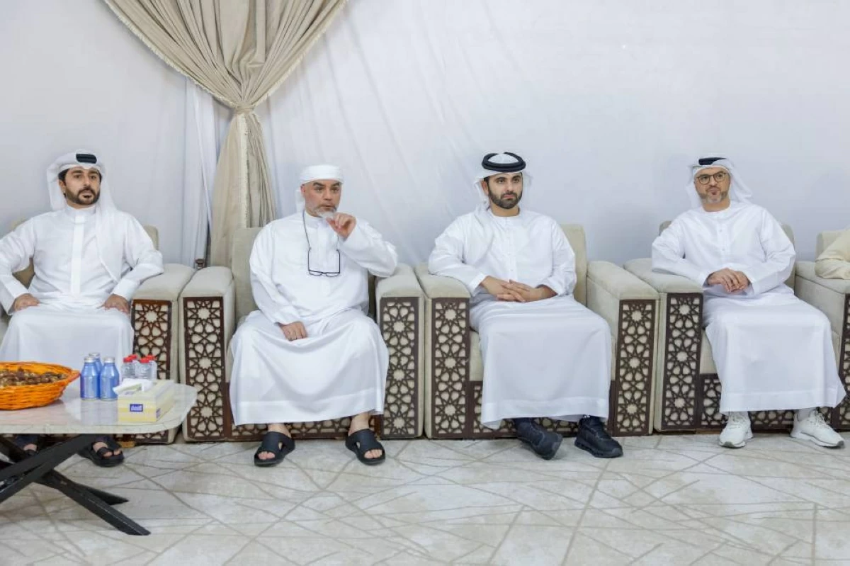 أحمد ومنصور بن محمد يعزيان في وفاة جاسم رئيسي